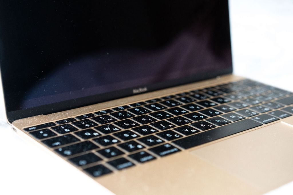 reparar las teclas del teclado defectuosas en MacBook