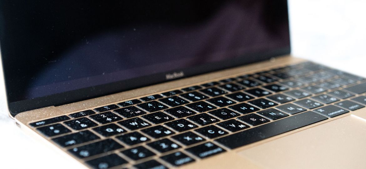 reparar las teclas del teclado defectuosas en MacBook